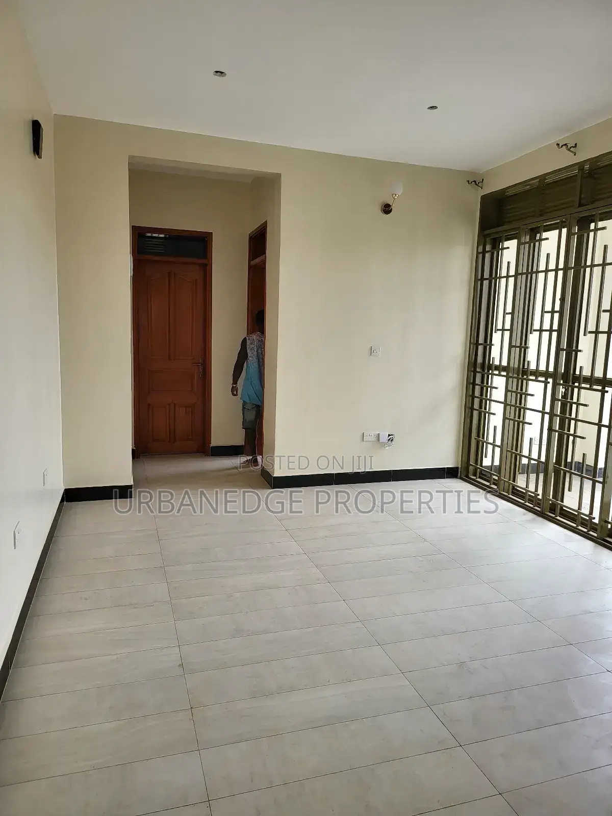 3bdrm Apartment in Konge Lukuli, Central Division for rent