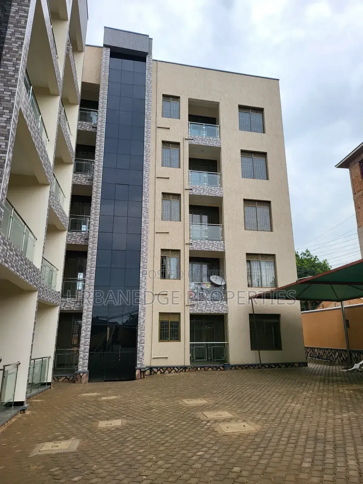 3bdrm Apartment in Konge Lukuli, Central Division for rent