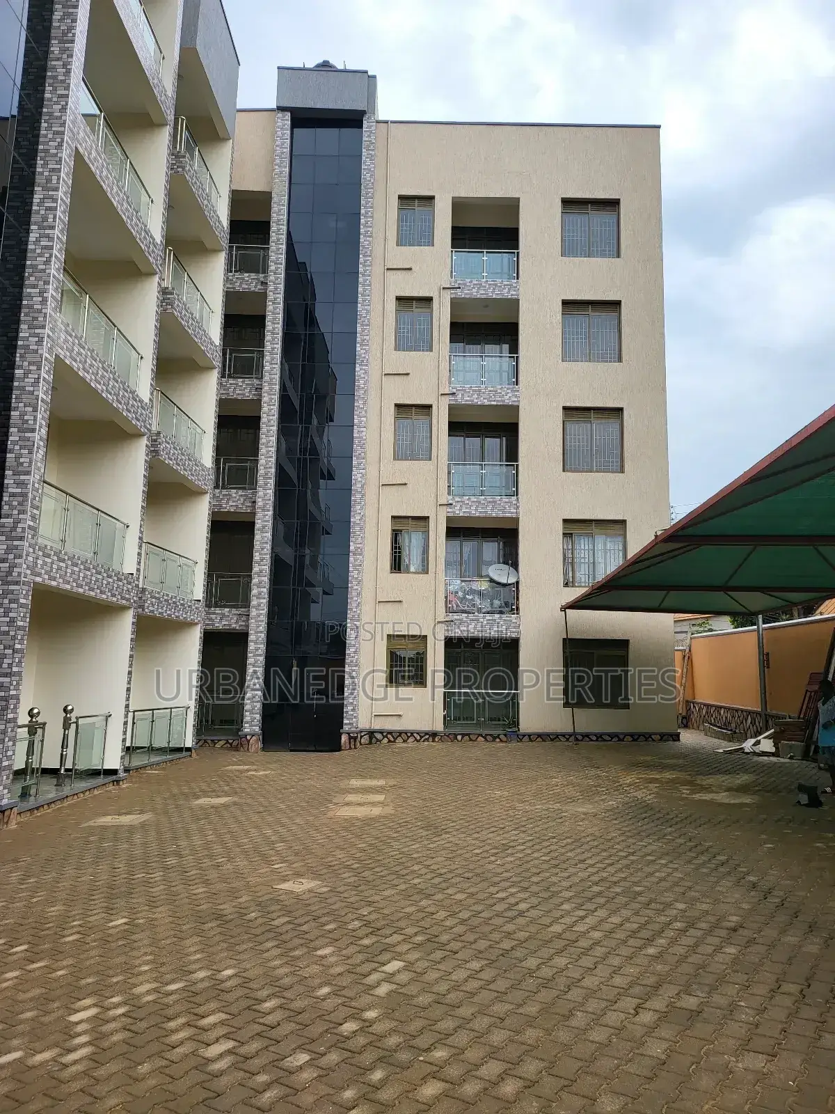 3bdrm Apartment in Konge Lukuli, Central Division for rent