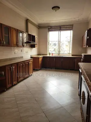6bdrm Mansion in Makindye, Central Division for rent