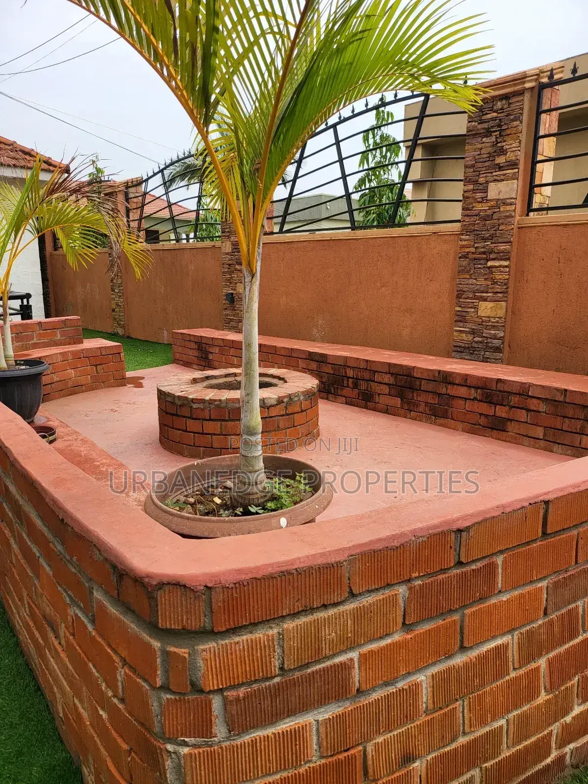 6bdrm Mansion in Makindye, Central Division for rent