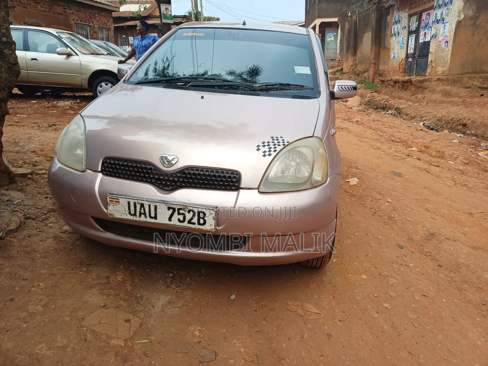 Toyota Vitz 2003 Teal