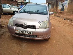 Toyota Vitz 2003 Teal
