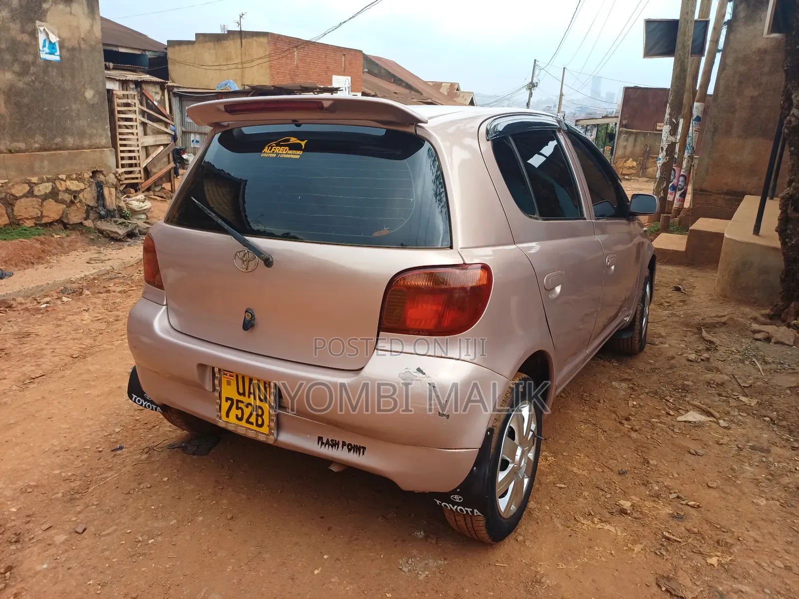 Toyota Vitz 2003 Teal