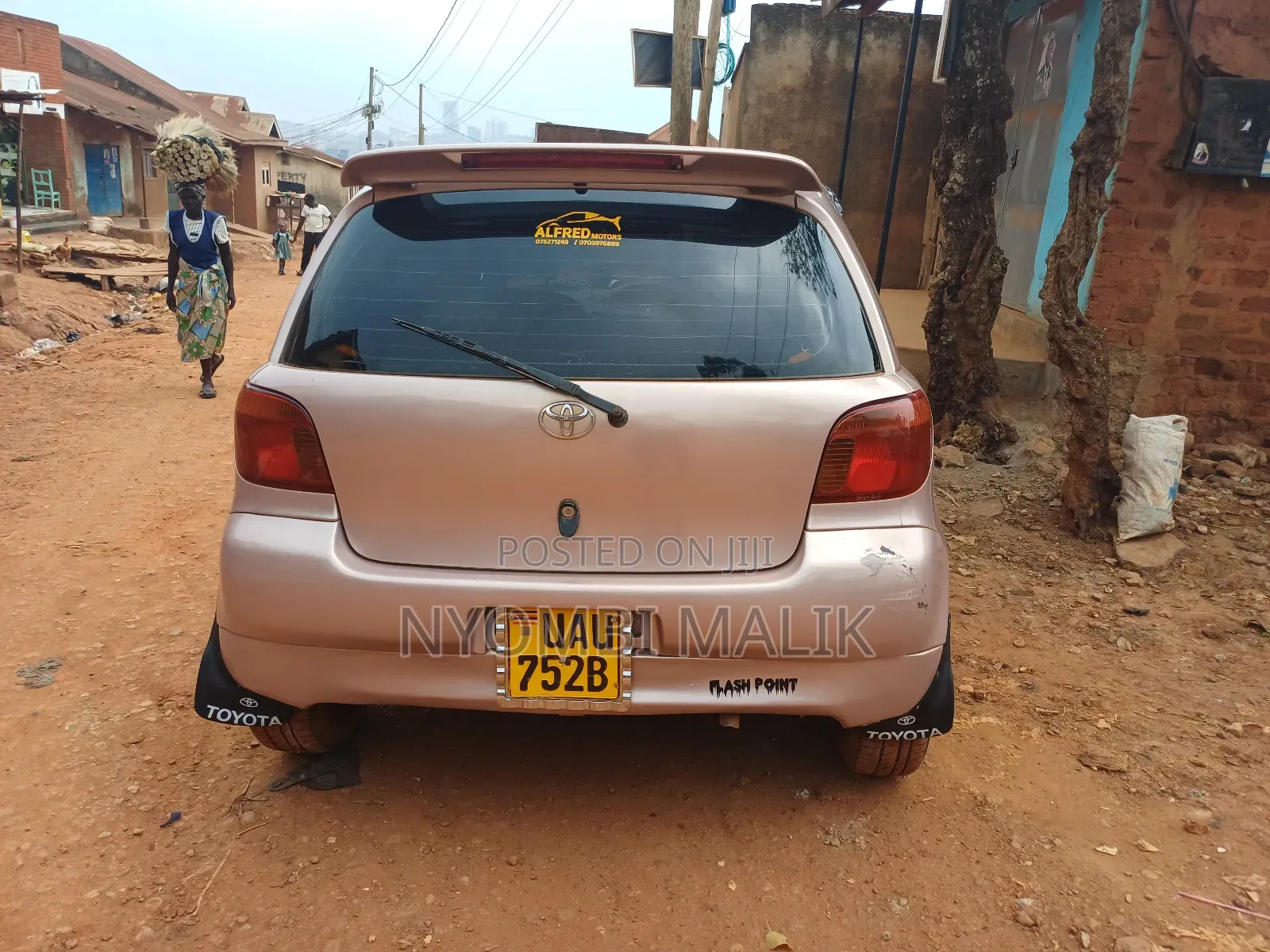 Toyota Vitz 2003 Teal