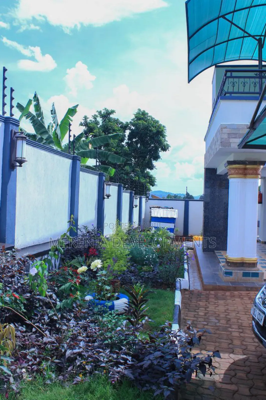 5bdrm House in Busabala, Wakiso / Wakiso for sale