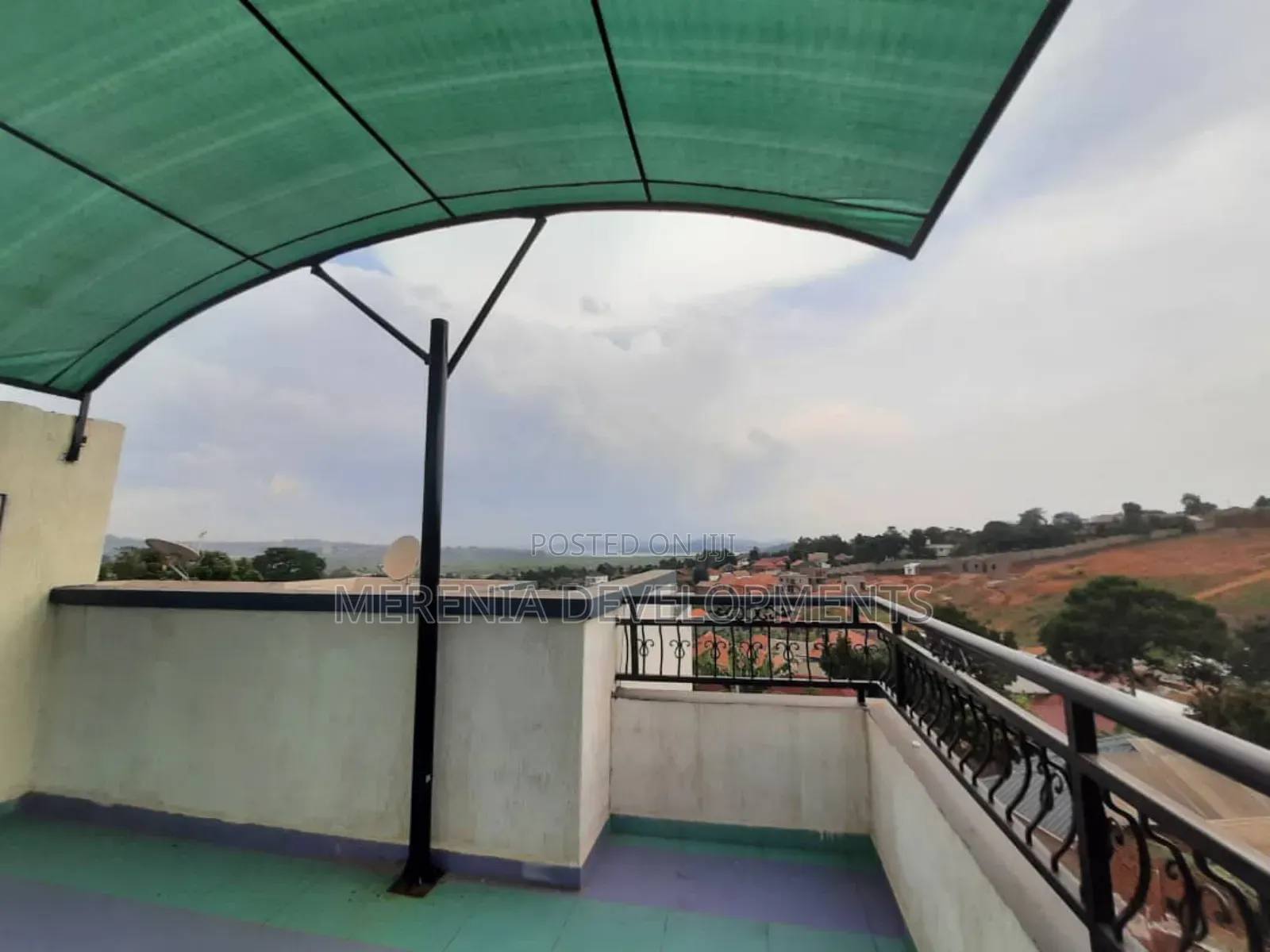 5bdrm House in Busabala, Wakiso / Wakiso for sale