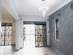 5bdrm House in Kira for sale