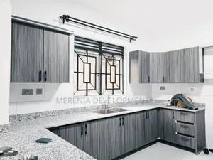 5bdrm House in Kira for sale
