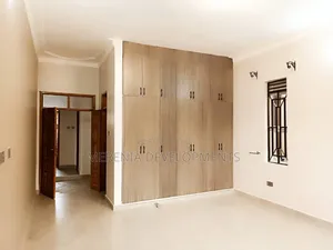 5bdrm House in Kira for sale