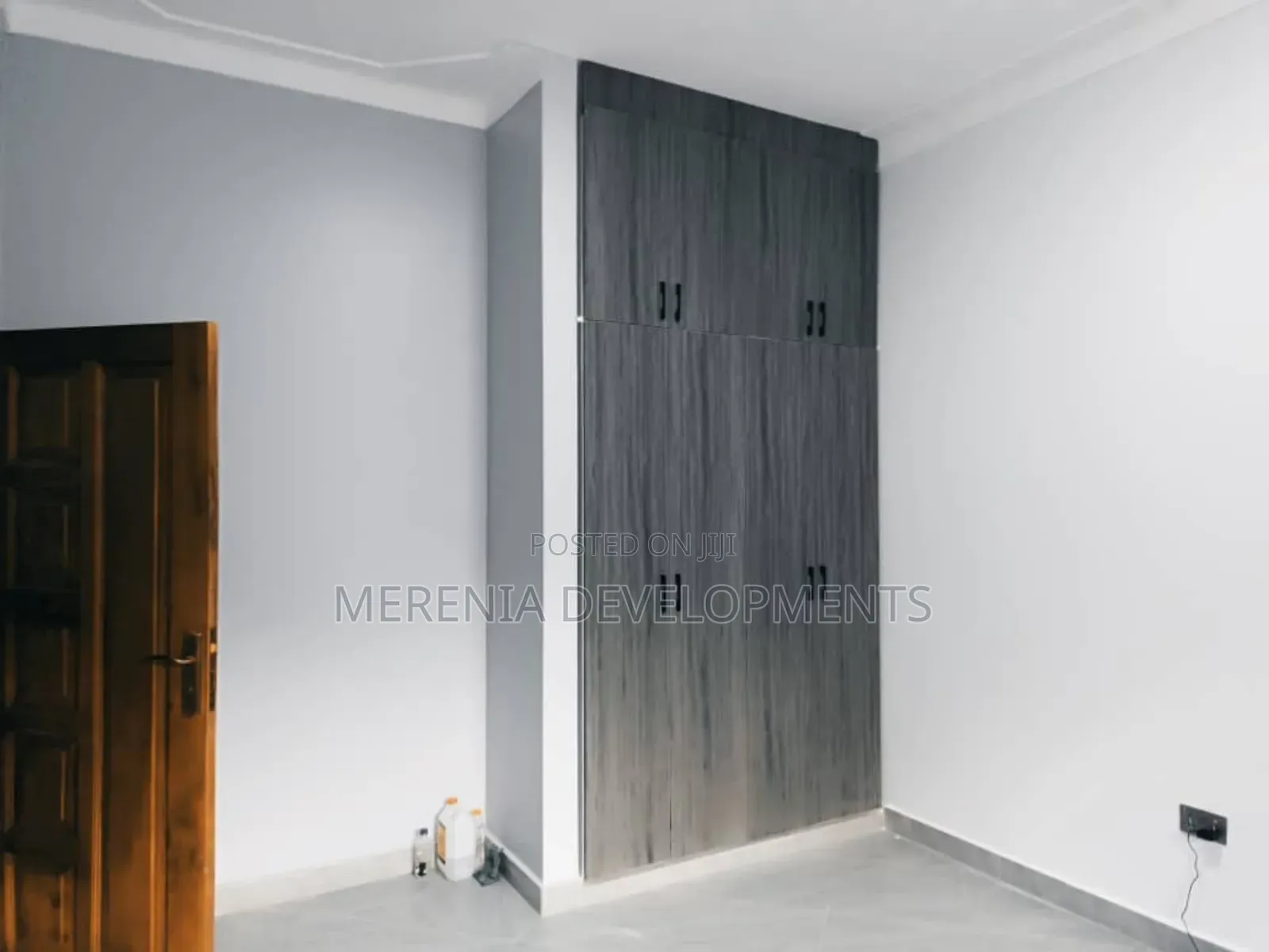 5bdrm House in Kira for sale