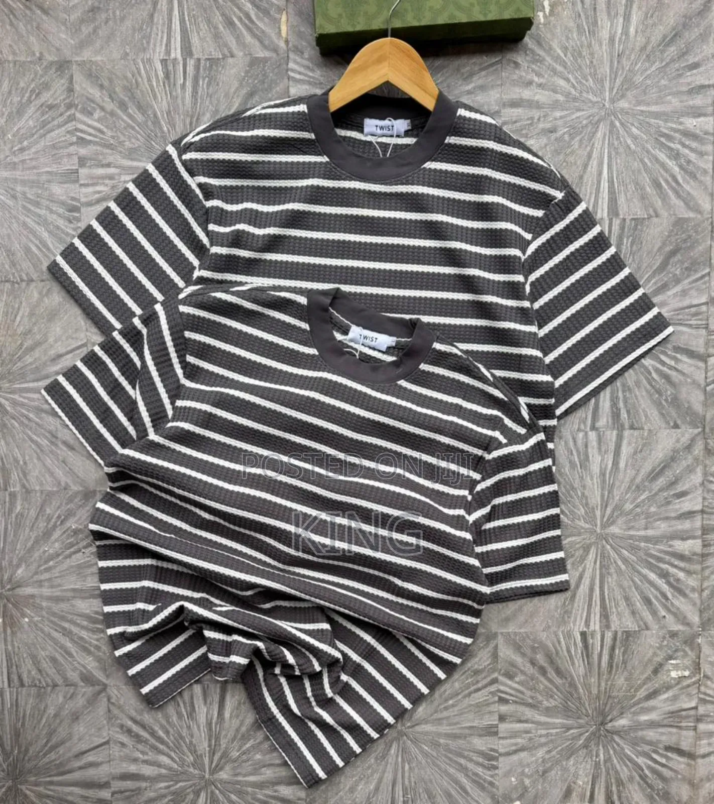 Twist Striped Men's Casual T-Shirt
