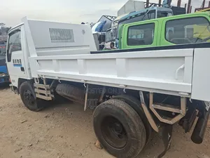 Mitsubishi Canter Dumper