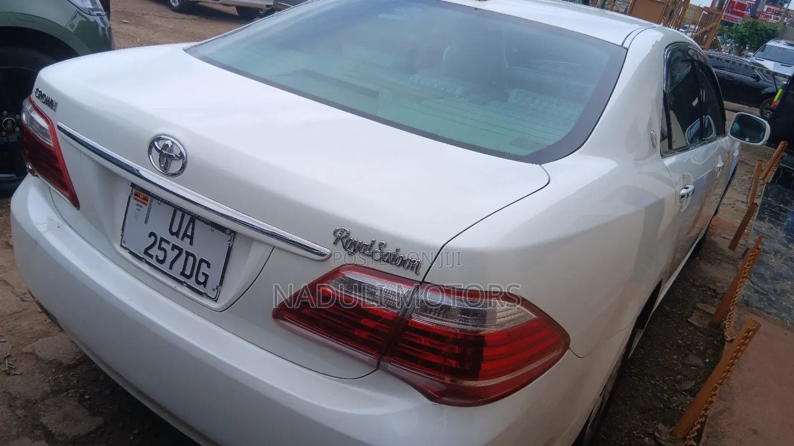 Toyota Crown 2010 White