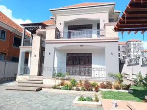 5bdrm Mansion in Kyanja, Kawempe for sale
