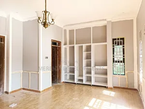 5bdrm Mansion in Kyanja, Kawempe for sale