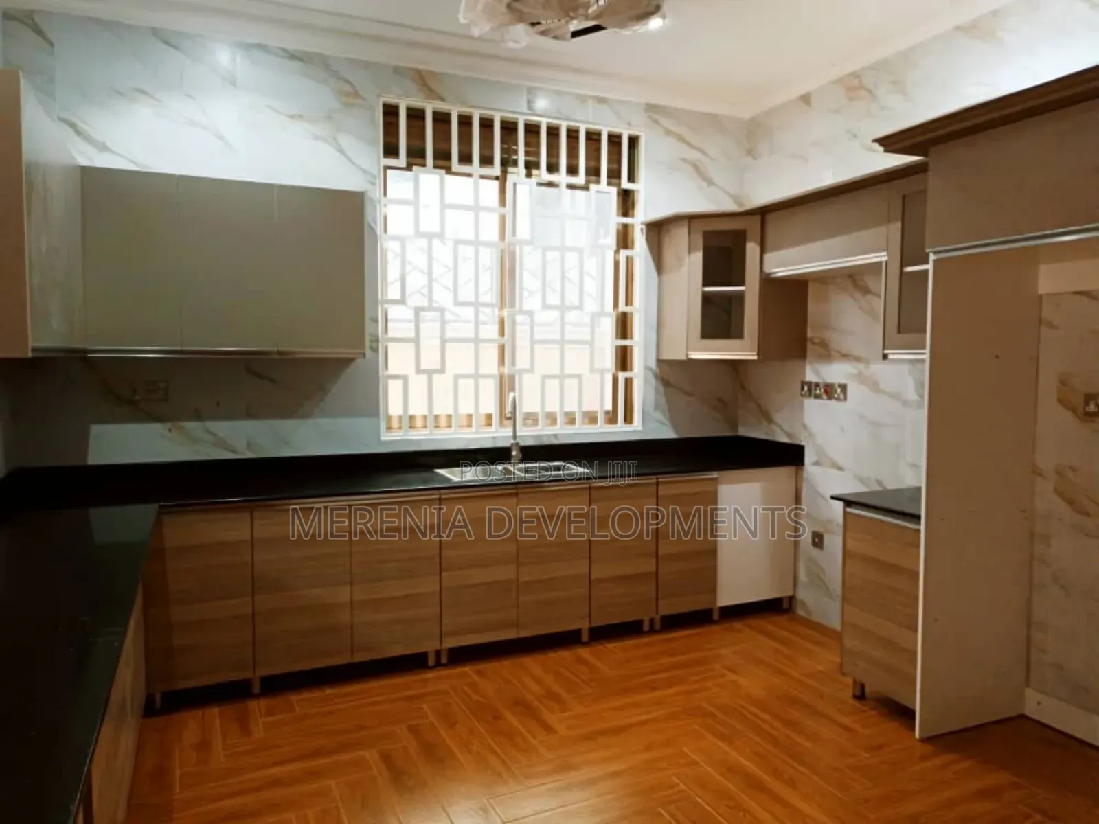 5bdrm Mansion in Kyanja, Kawempe for sale
