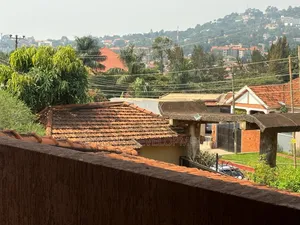5bdrm House in Bunga, Makindye for rent
