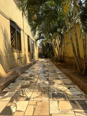 5bdrm House in Bunga, Makindye for rent