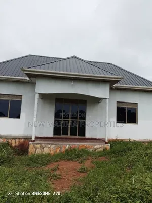 2bdrm House in Matuga Sanga, Central Division for sale