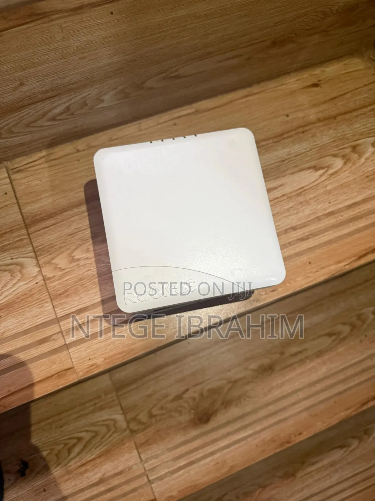 Ruckus R300 Access Points