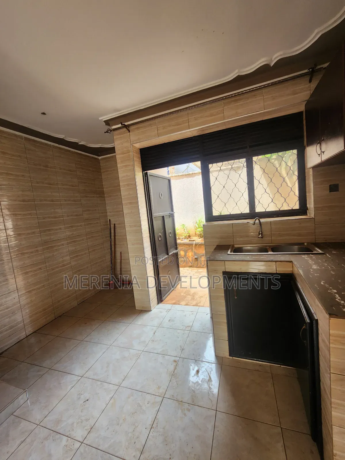 2bdrm Apartment in Salaama Road, Makindye for rent