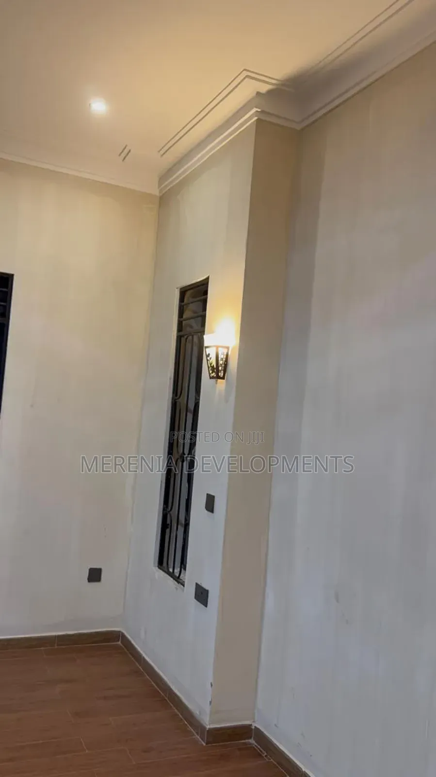 5bdrm House in Kiggo Entebbe Road, Wakiso / Wakiso for sale