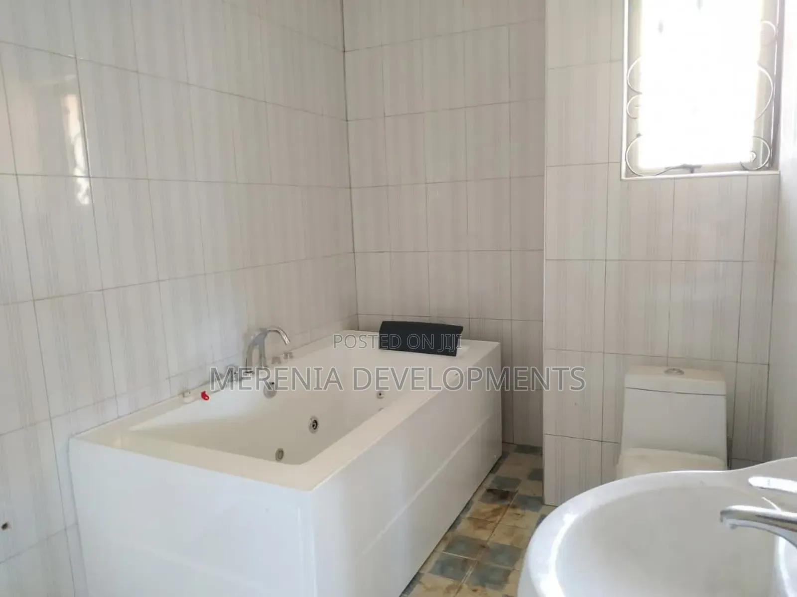 5bdrm House in Najeera, Kawempe for sale