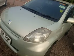Toyota Passo 1.0 FWD 2006 Silver