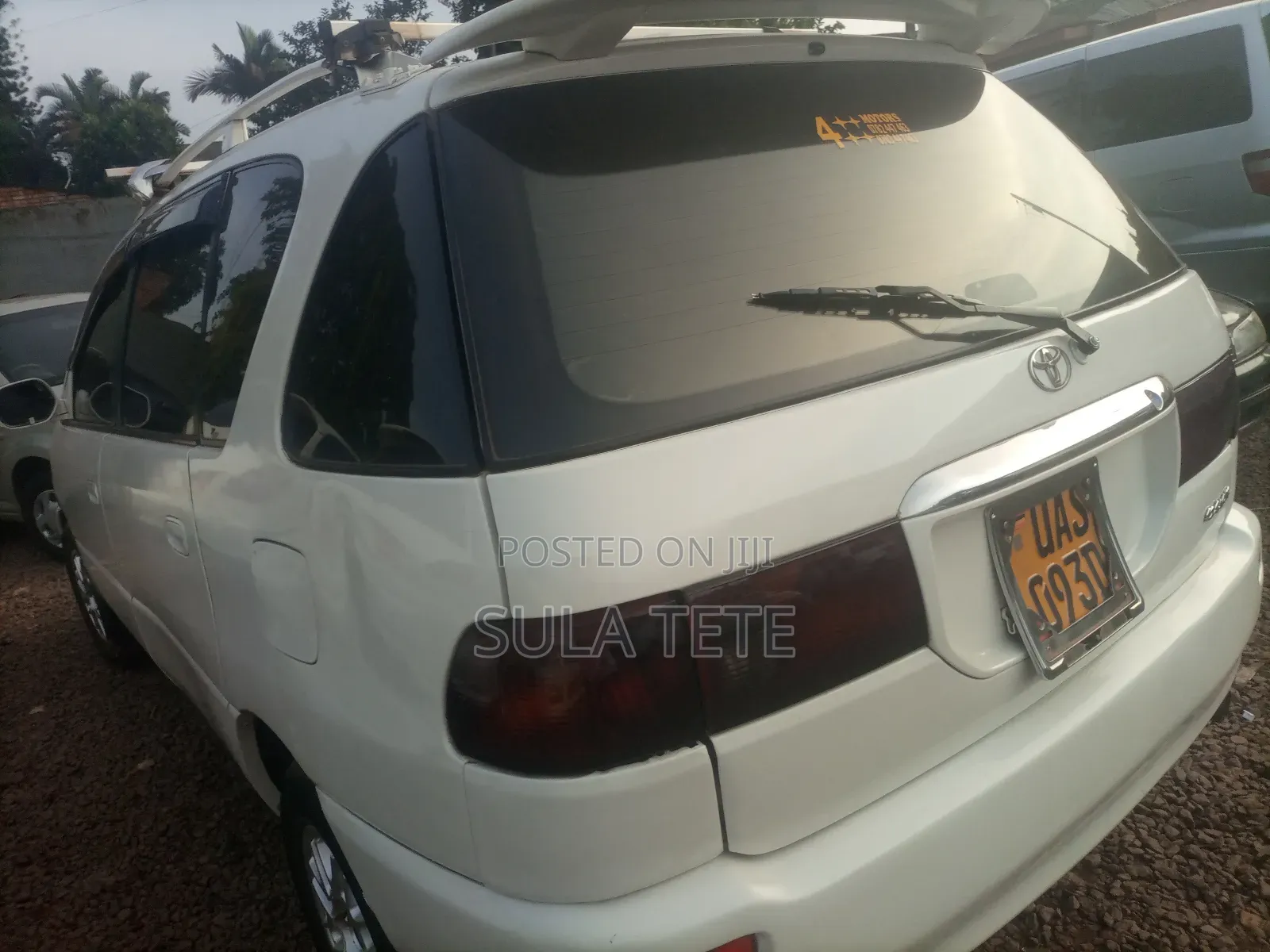 Toyota Ipsum 2000 White