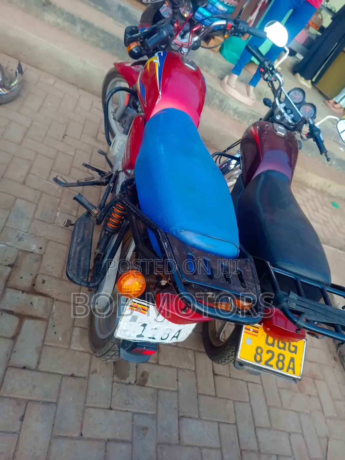 Bajaj CT 125X 2025 Red