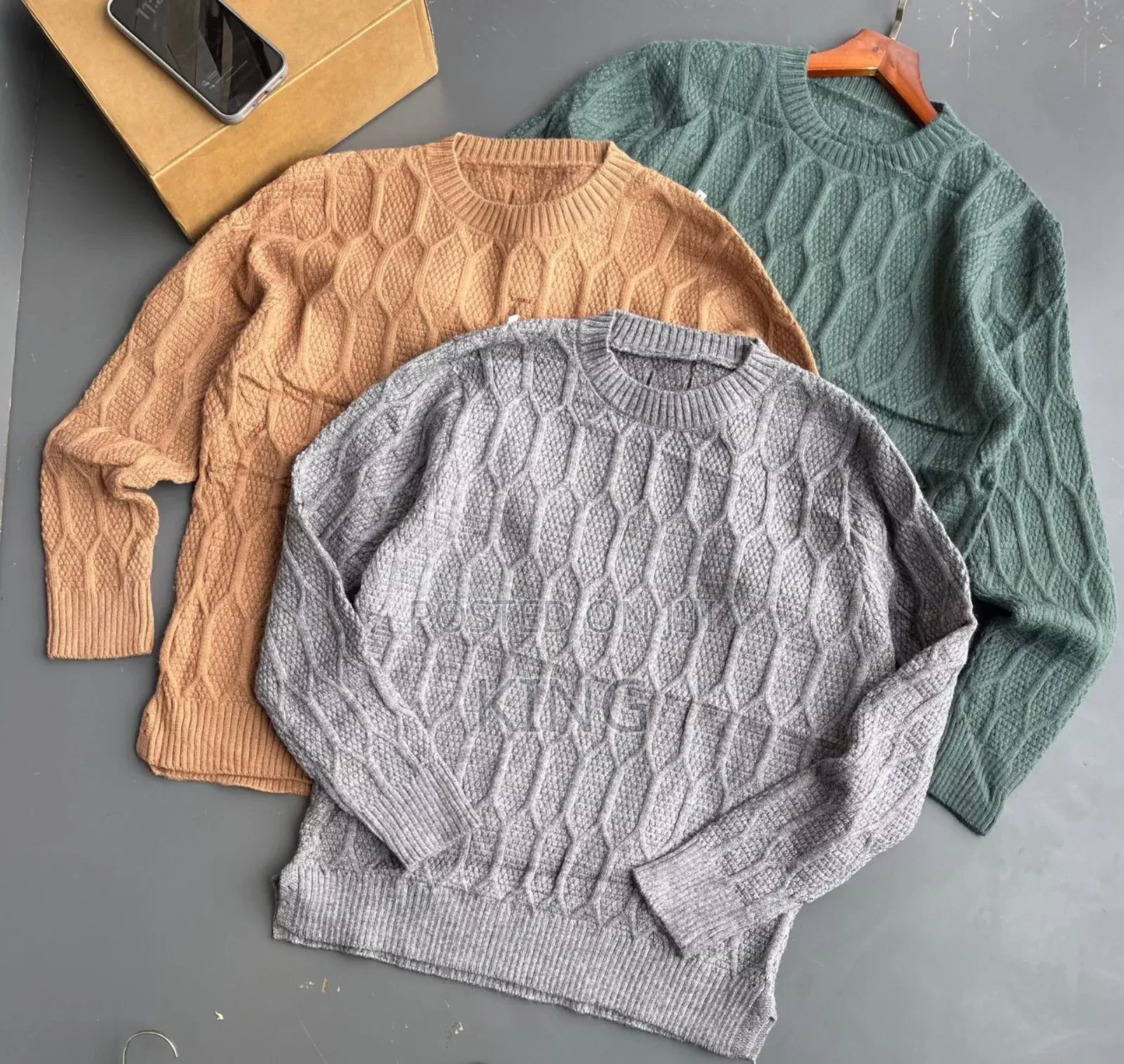 Honeycomb Cable-Knit Crew Neck Sweaters,