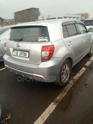Toyota IST 2011 Silver