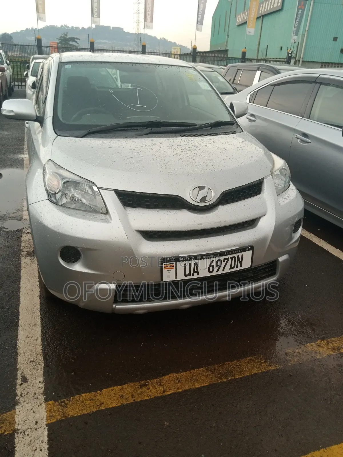 Toyota IST 2011 Silver