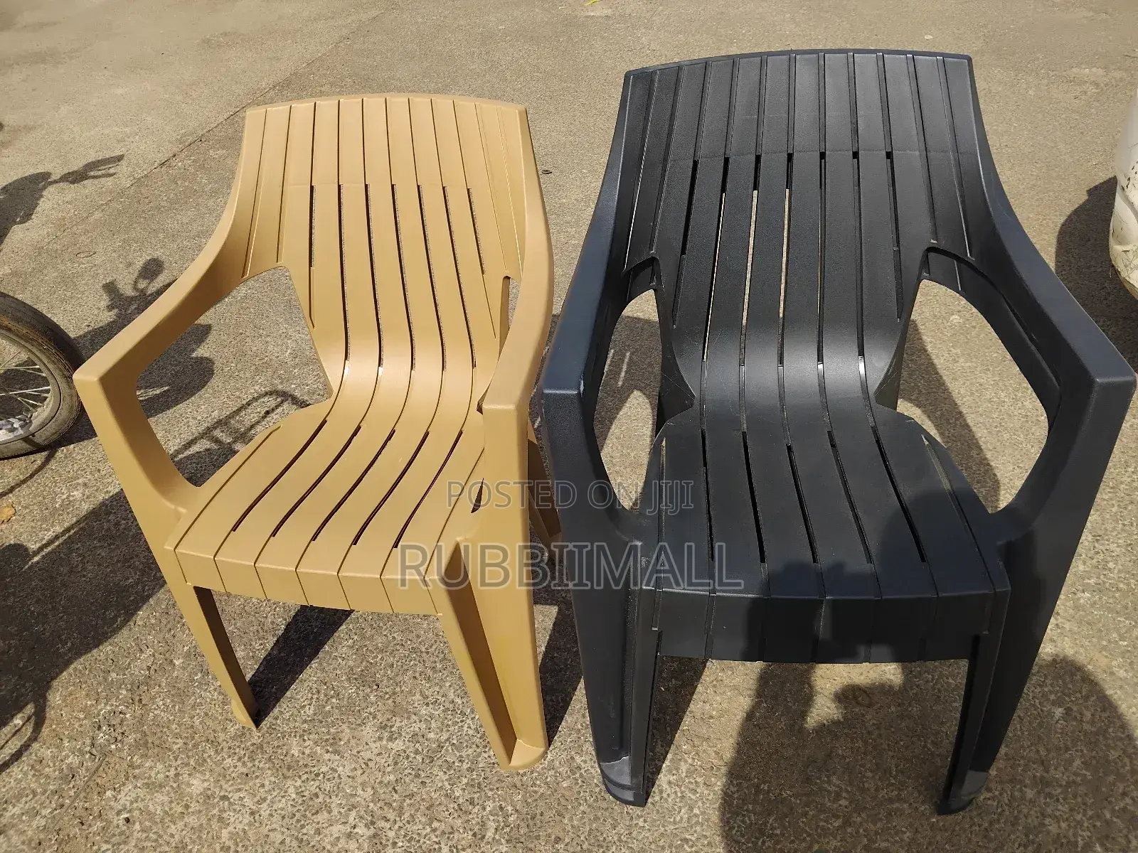 Plastic Stackable Arm Chair