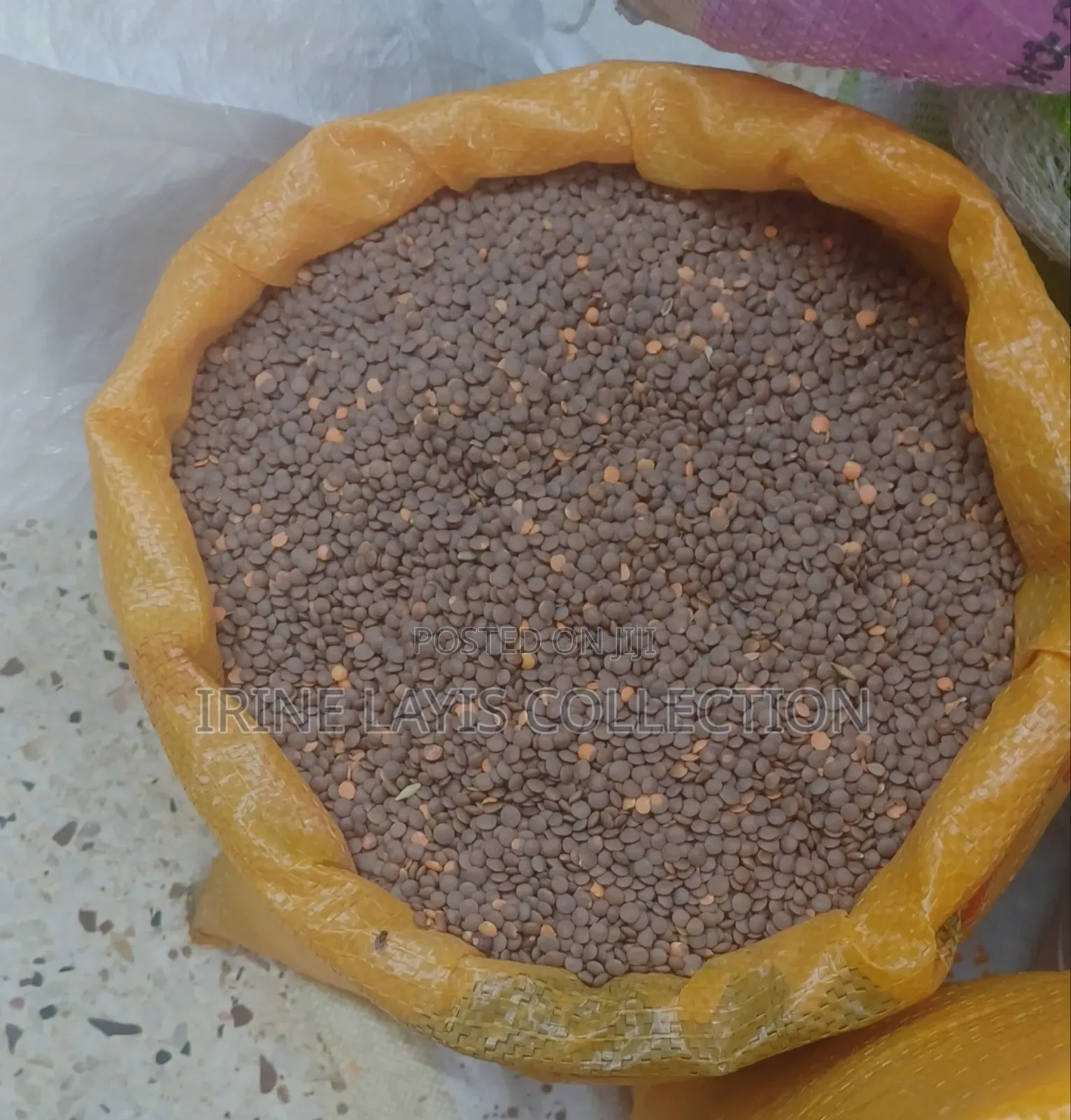 1kg of Whole Masoor Dal or Brown Lentils.