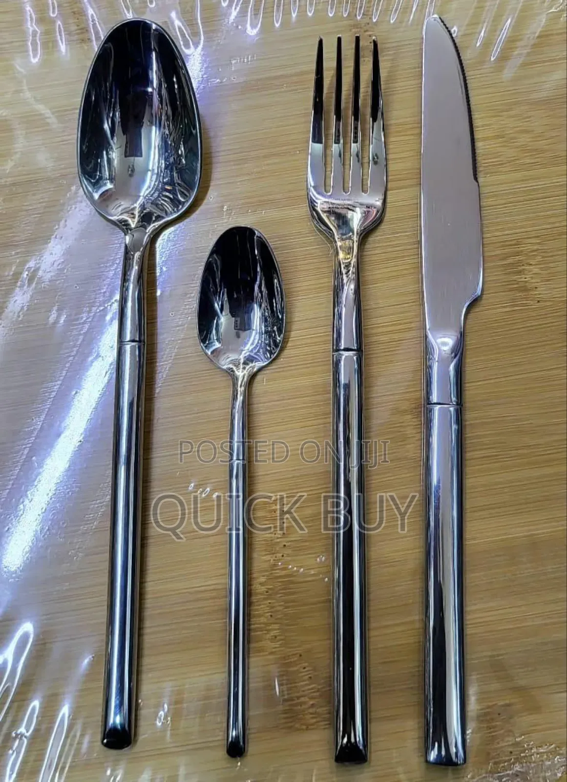 24pcs Silverware Flatware Cutlery Set