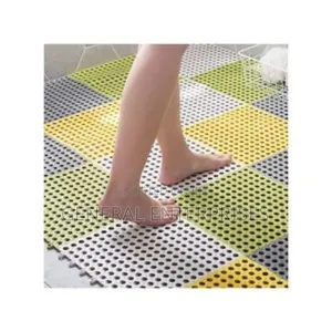 4pcs Interlocking Non-Slip Bathroom Floor Mats