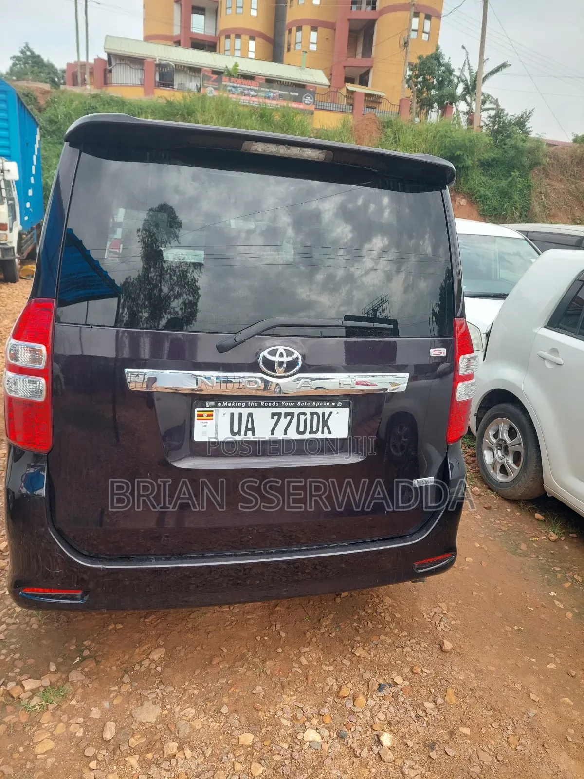 Toyota Noah 2010 Black