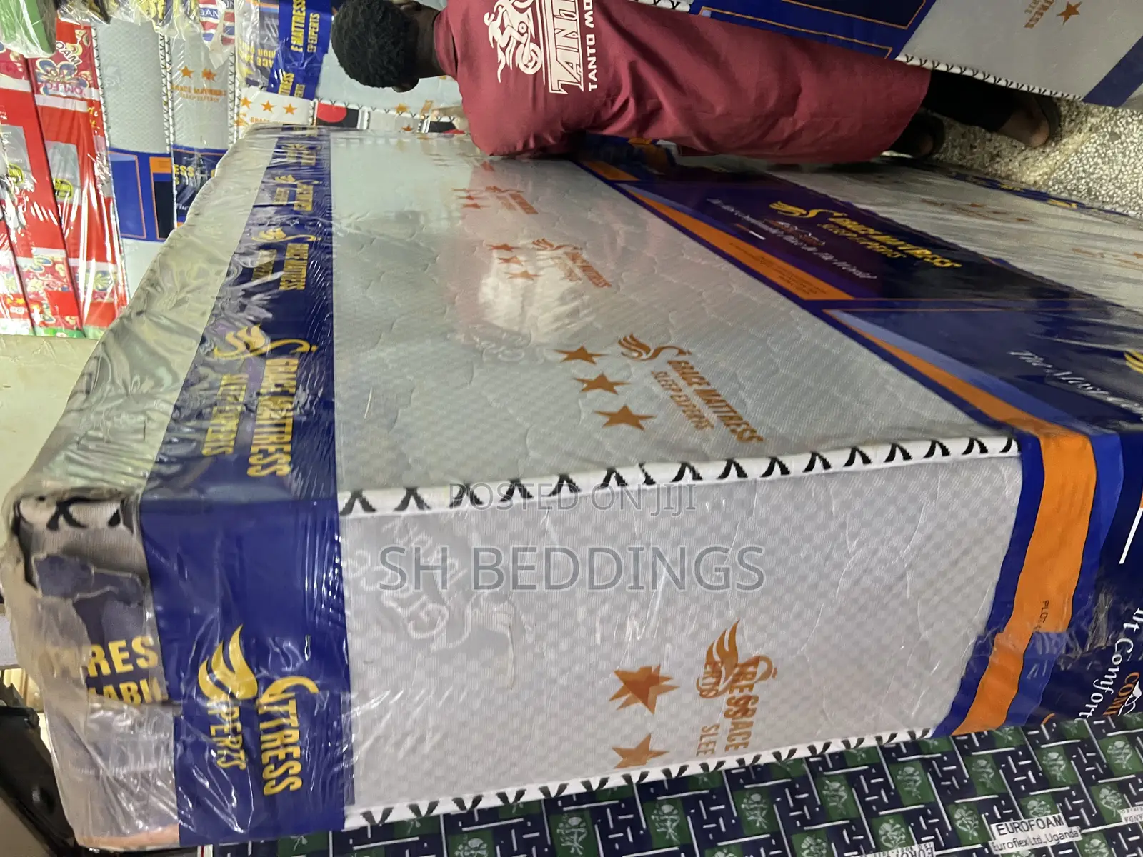 A Fiber High Density 6x6 12 Inches Mattress