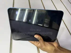 New Apple iPad (2025) 128 GB Blue
