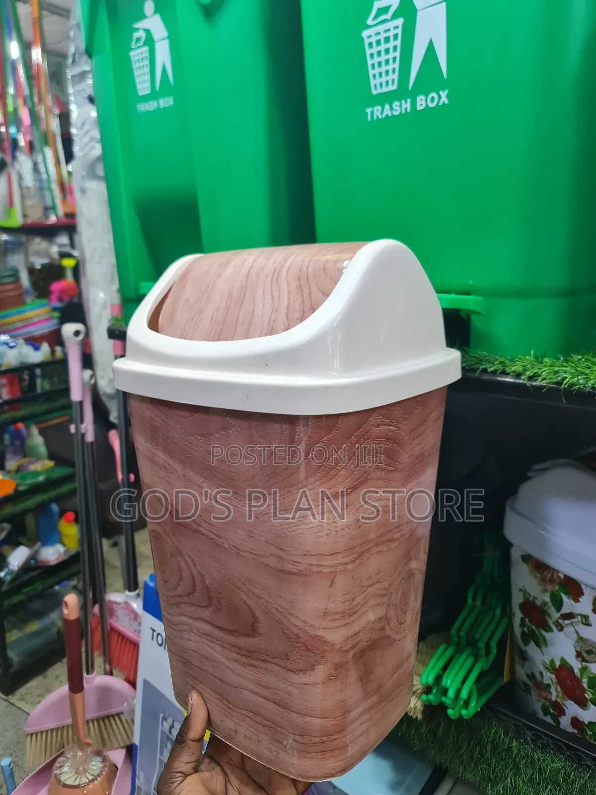 Multiple Color Plastic Dust Bins Plastic Dust Bins 10litres