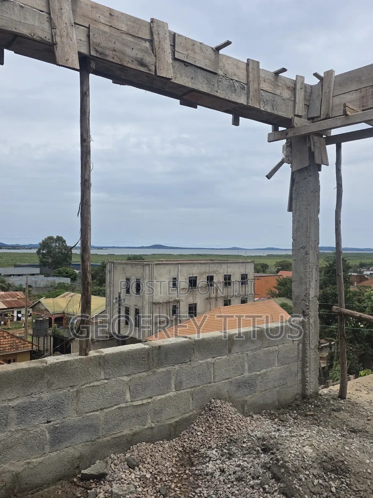 4bdrm Maisonette in Wakiso / Wakiso for sale