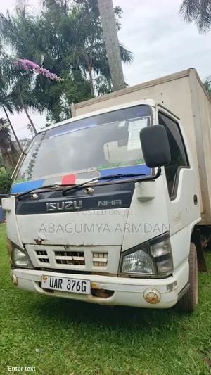 Isuzu ELF Truck 2009 White