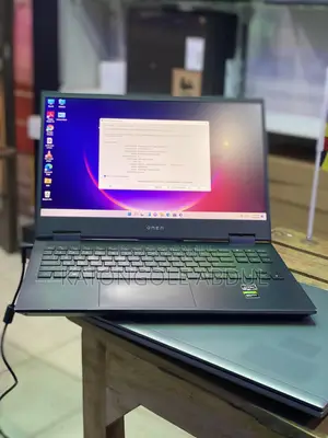 New Laptop HP Omen 15 16GB AMD Ryzen 7 SSD 512GB