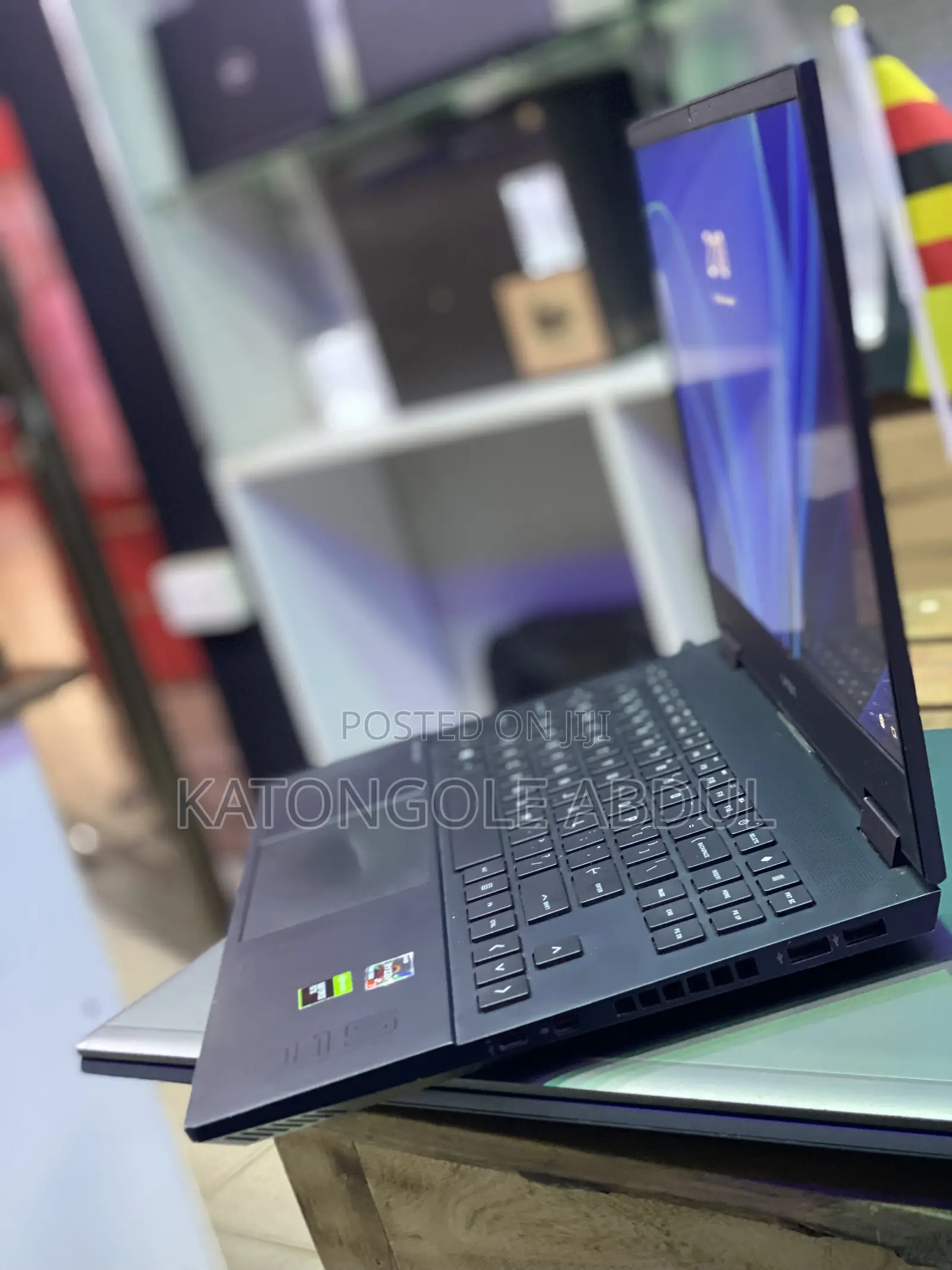 New Laptop HP Omen 15 16GB AMD Ryzen 7 SSD 512GB