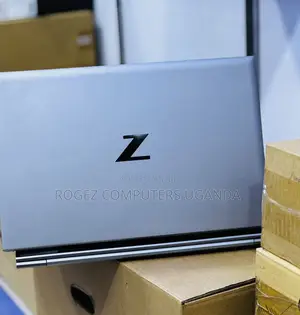 New Laptop HP ZBook Firefly 15 G7 16GB Intel Core i7 SSD 512GB