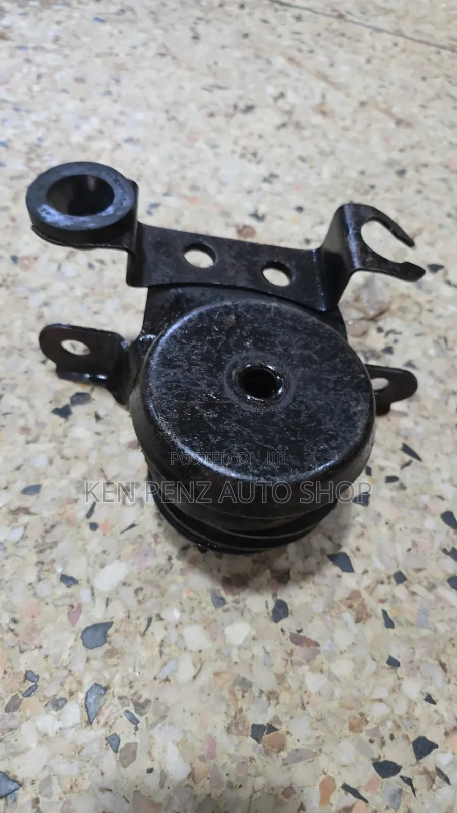 Mazda Tribute 2002 Gear Box Mounting