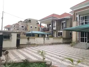 5bdrm Duplex in Kiggo Lubowa, Central Division for sale