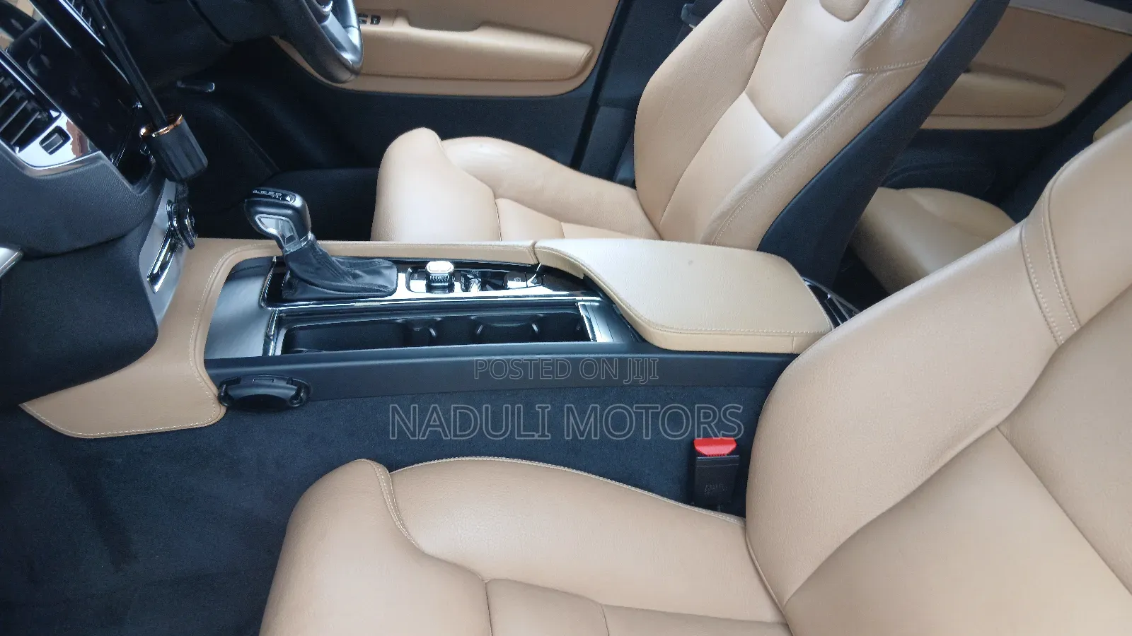Volvo XC90 2018 Gold